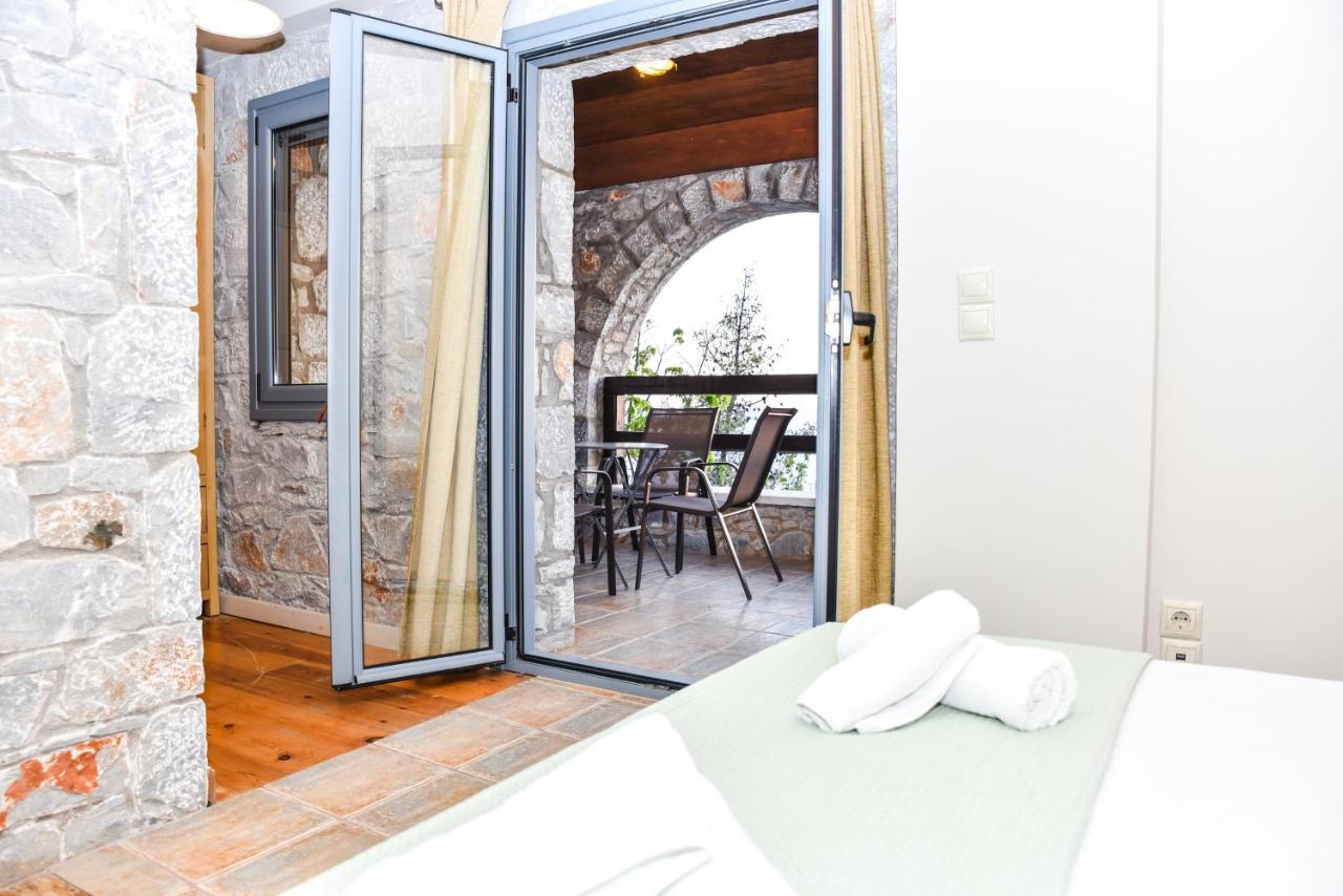 Ryalos Villas Kalamata Ngoại thất bức ảnh
