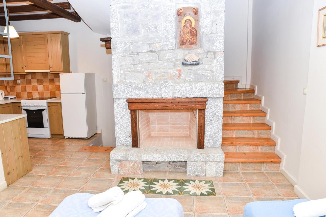 Ryalos Villas Kalamata Ngoại thất bức ảnh