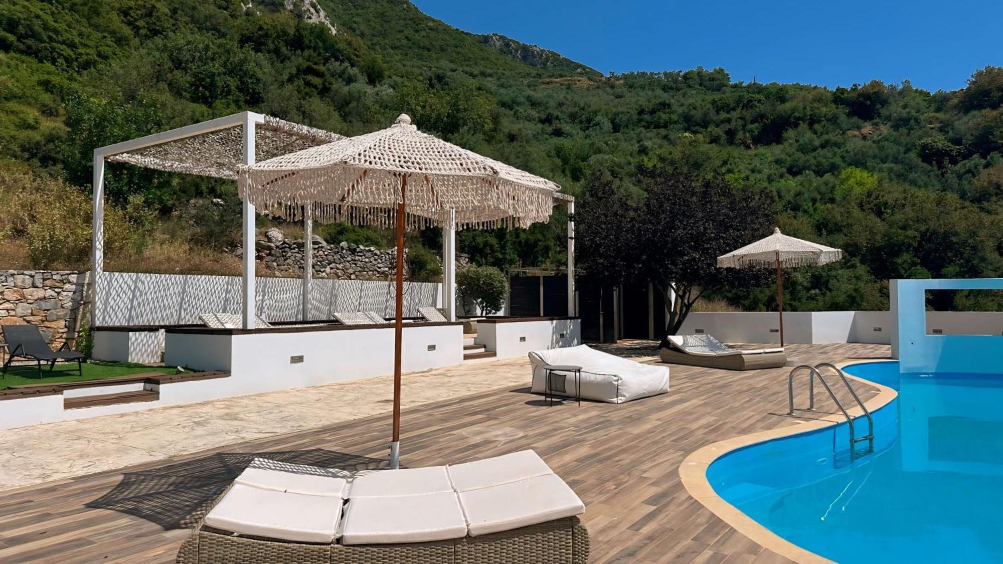 Ryalos Villas Kalamata Ngoại thất bức ảnh